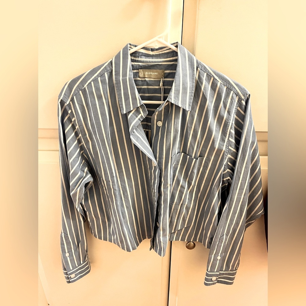EVERLANE Cropped and striped blouse. MINT with tags.